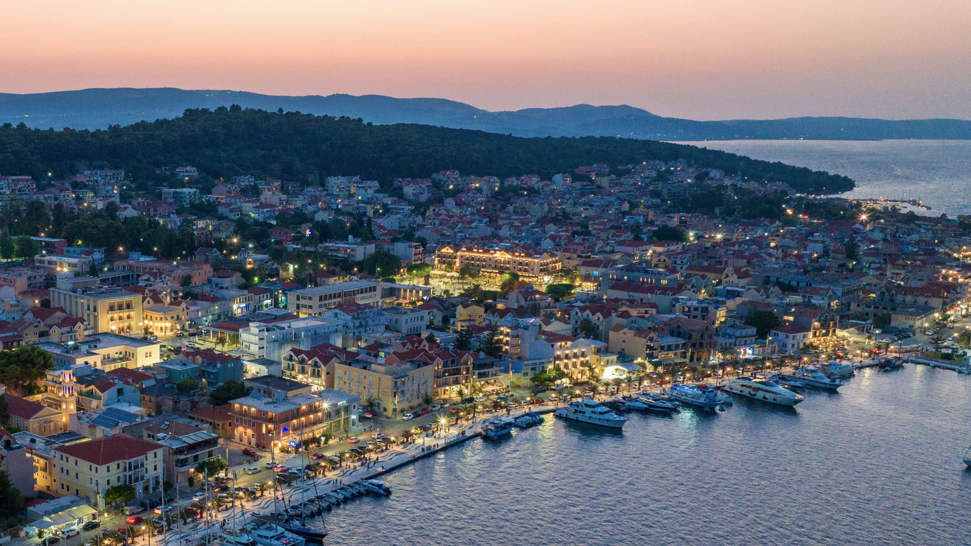 Ionian-Plaza-Hotel-aerial