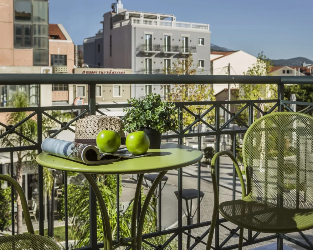 Classic Triple Room with Balcony